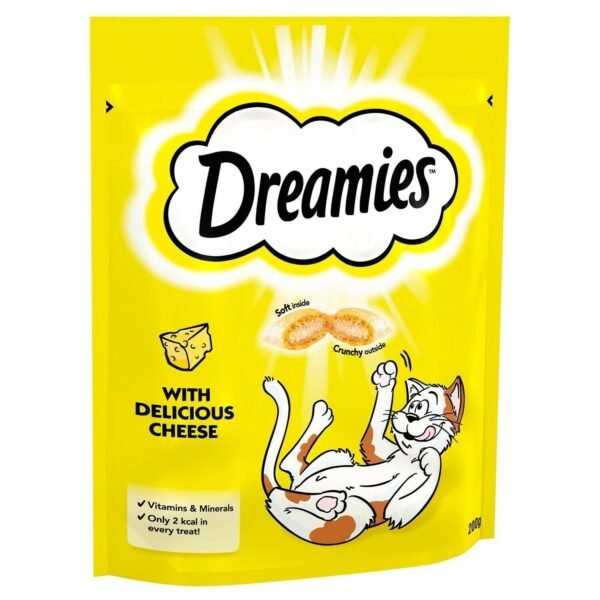 Dreamies Cat Treats with Cheese Mega Pack 600g