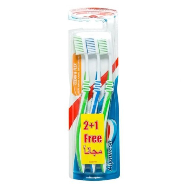 Aquafresh Clean and Flex Medium Toothbrush 2 Pieces + 1 Free