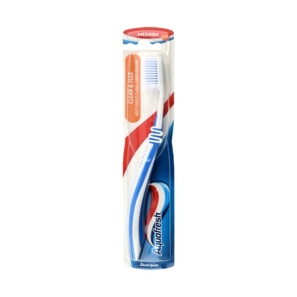 Aquafresh Clean and Flex Toothbrush Medium